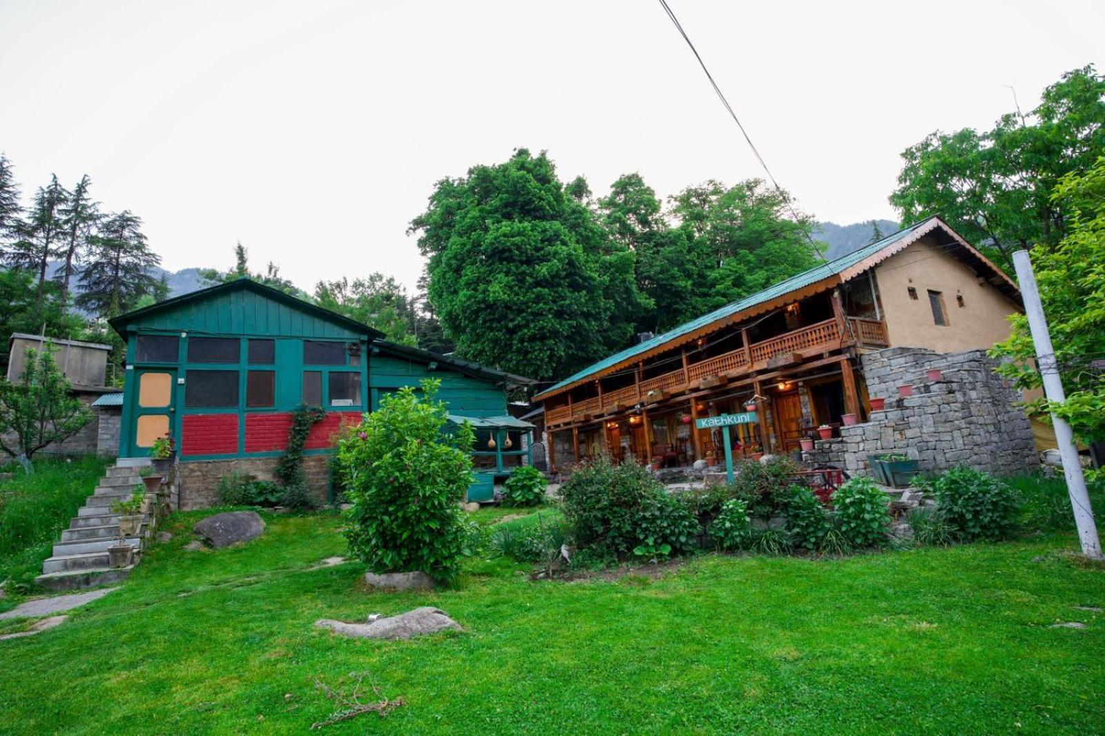 Mudhouse Old Manali Bed & Breakfast - Manali (Himachal Pradesh) — Photos 1