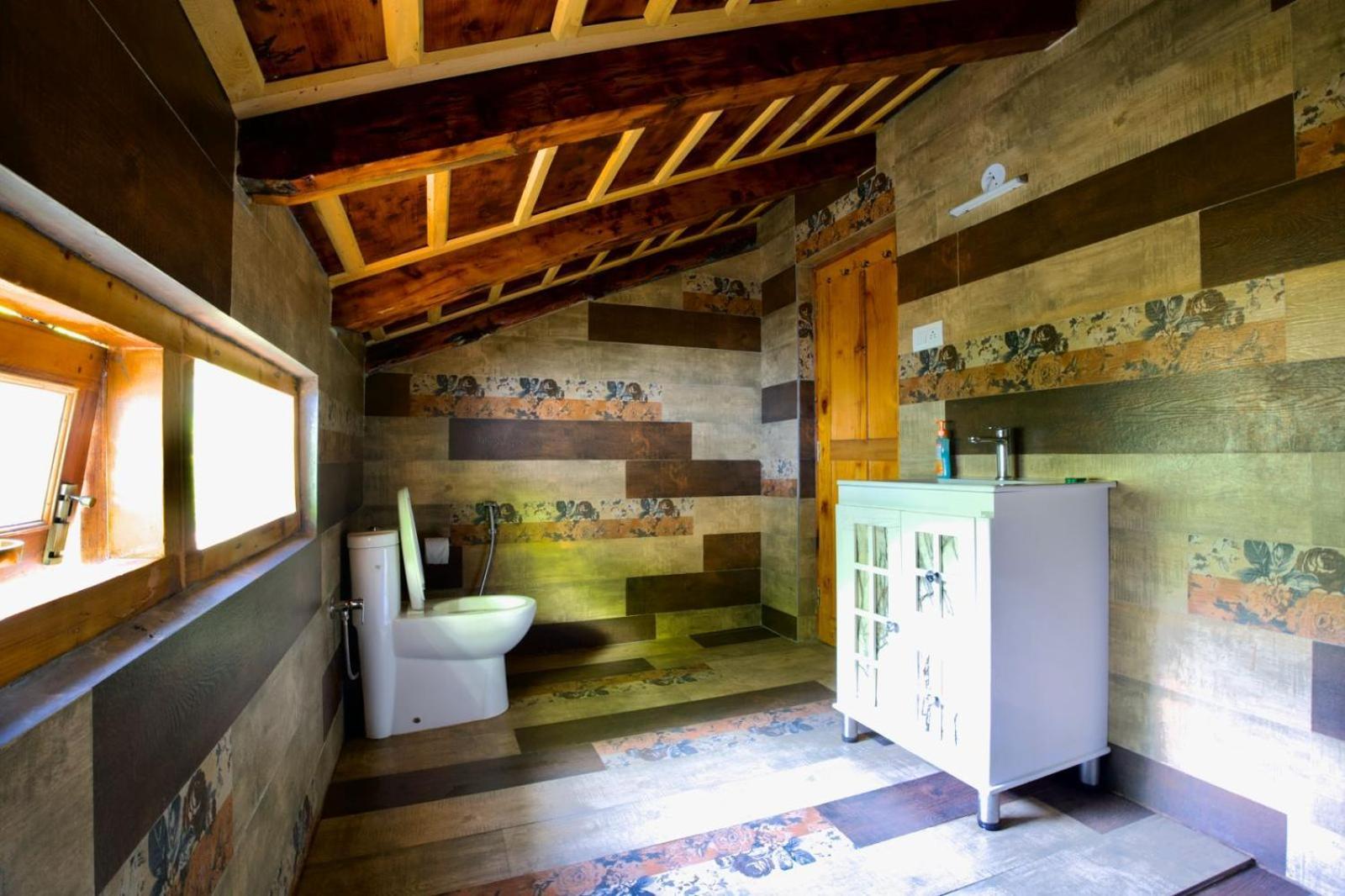 Mudhouse Old Manali Bed & Breakfast - Manali (Himachal Pradesh) — Photos 2